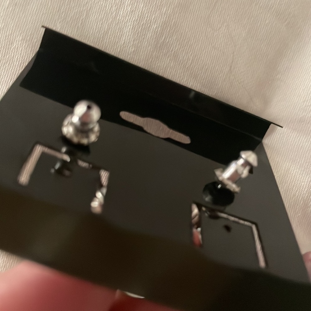 Fashion Earrings from Macys NWT - Picture 2 of 2